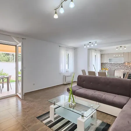 Nyaraló Villa Vita Póla