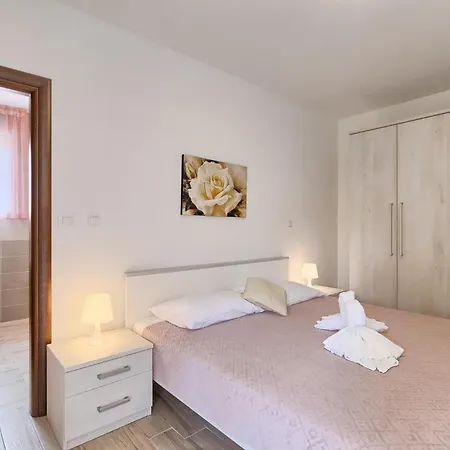 Villa Vita 別荘 プーラ